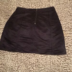 Old Navy Black Velvet Skirt Zip Up Pockets Size 4 Women’s